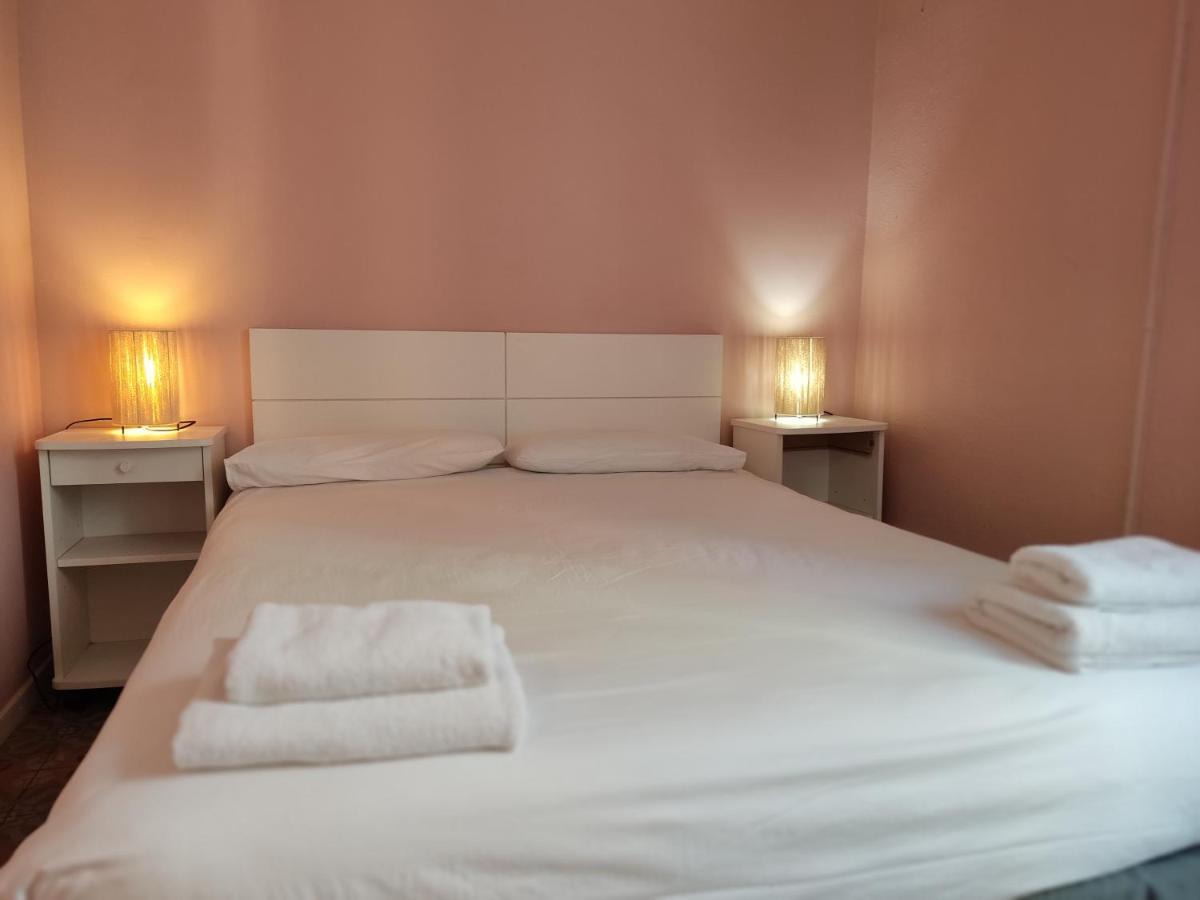 ברצלונה Hostal Del Palau מראה חיצוני תמונה