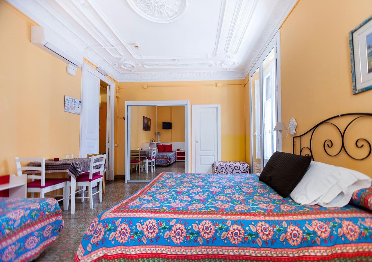 ברצלונה Hostal Del Palau מראה חיצוני תמונה